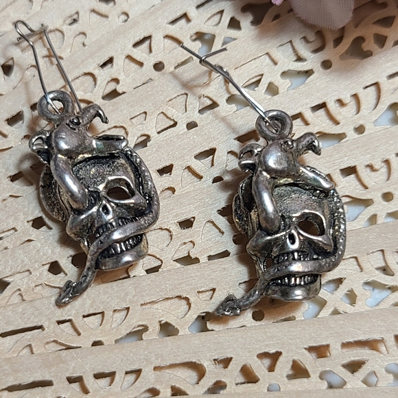 Skull Earrings for sale - Picture 5 of 10